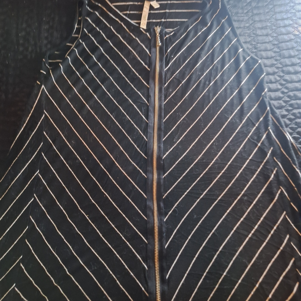 Comfy USA Black and White Chevron Skirt
